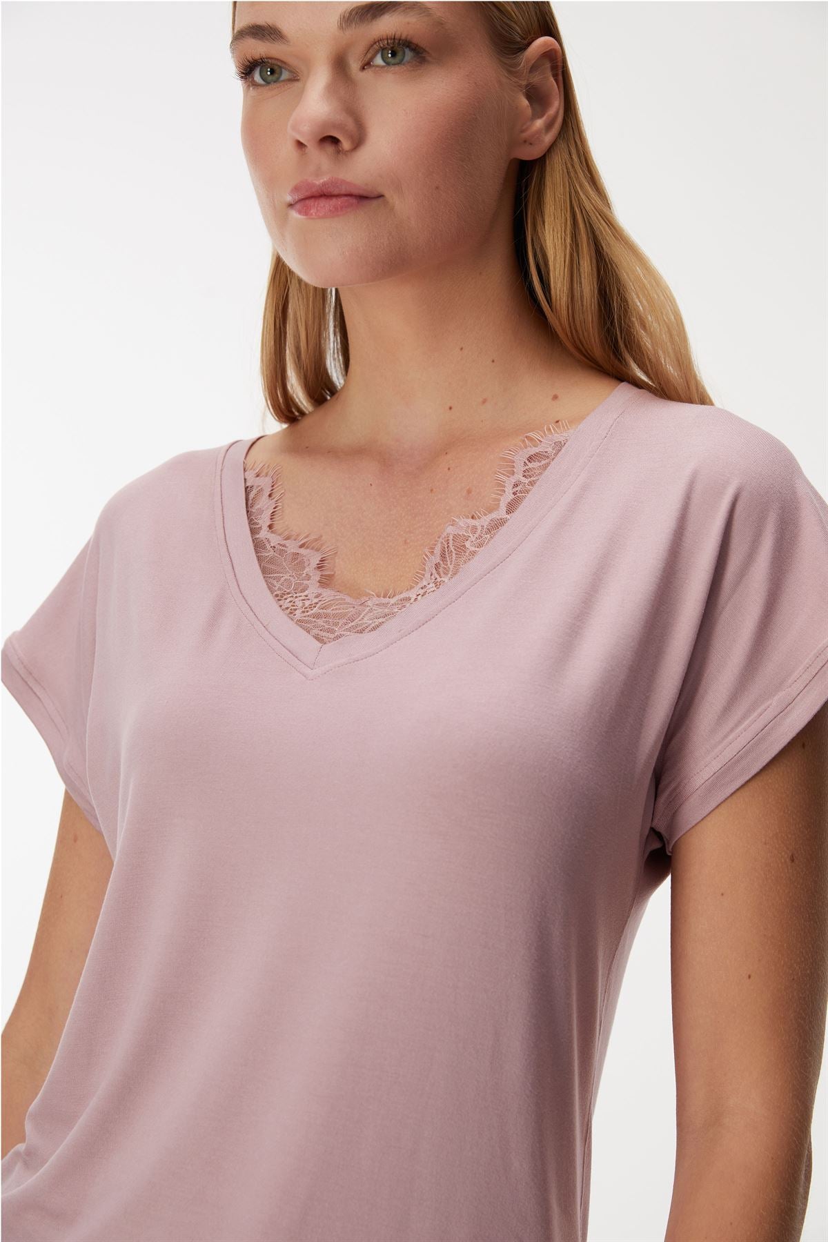 Allium 11344 Women's T-Shirt & Pants Set