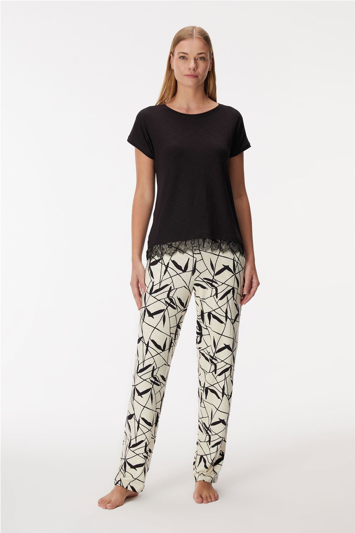 Petunia 11361 Women's T-Shirt & Pants Set