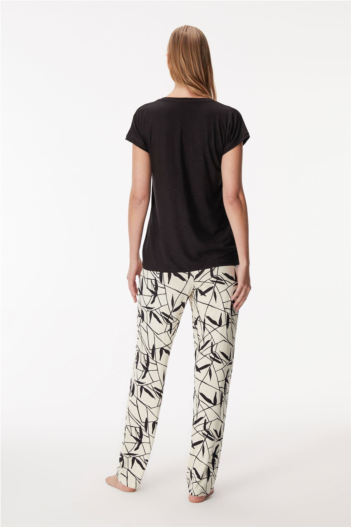 Petunia 11361 Women's T-Shirt & Pants Set