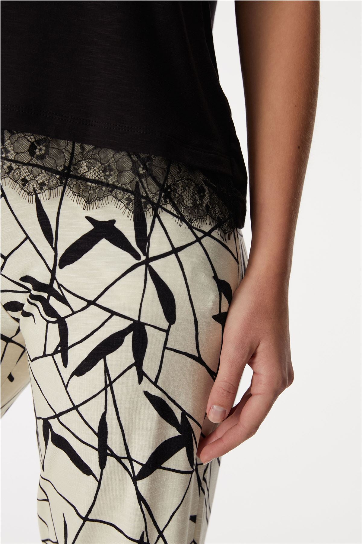 Petunia 11361 Women's T-Shirt & Pants Set