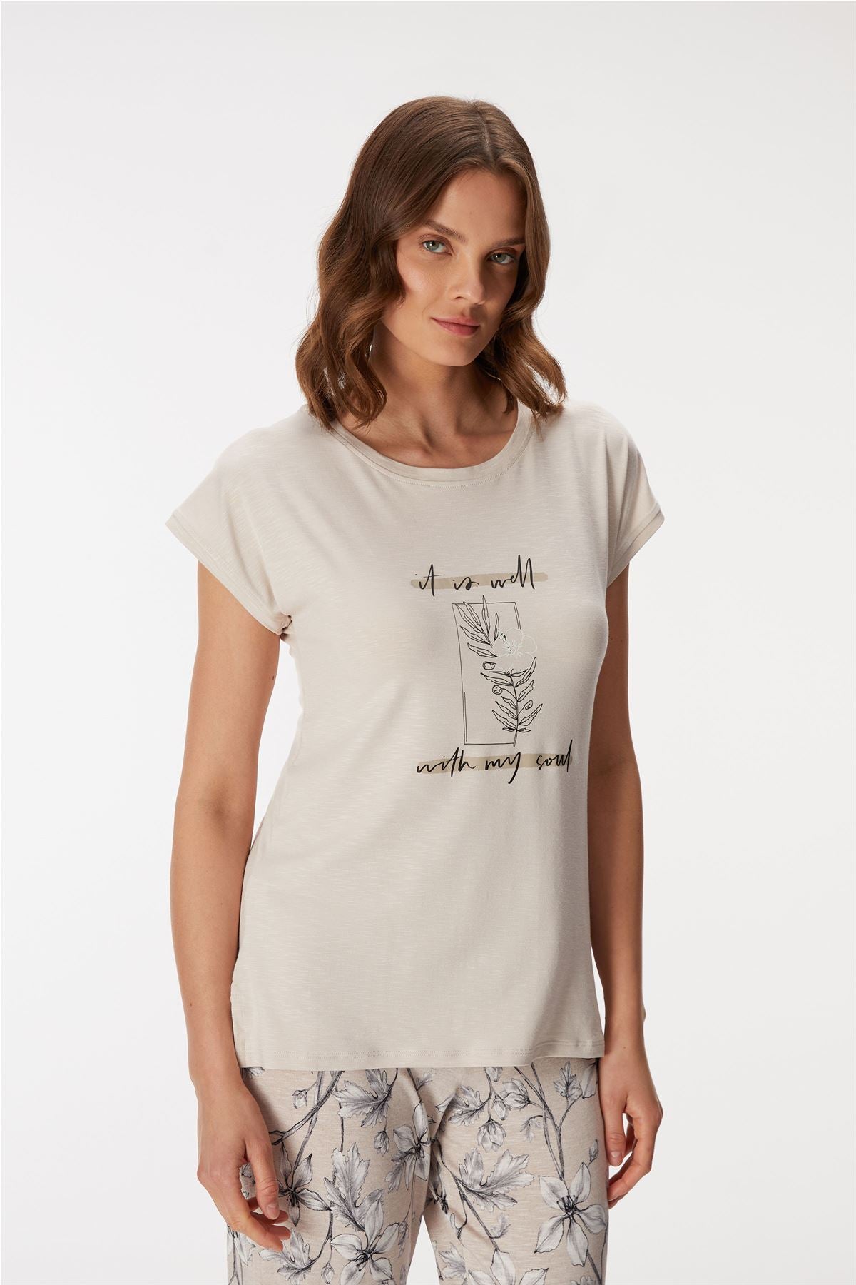 Carolina 11383 Women's T-Shirt & Pants Set