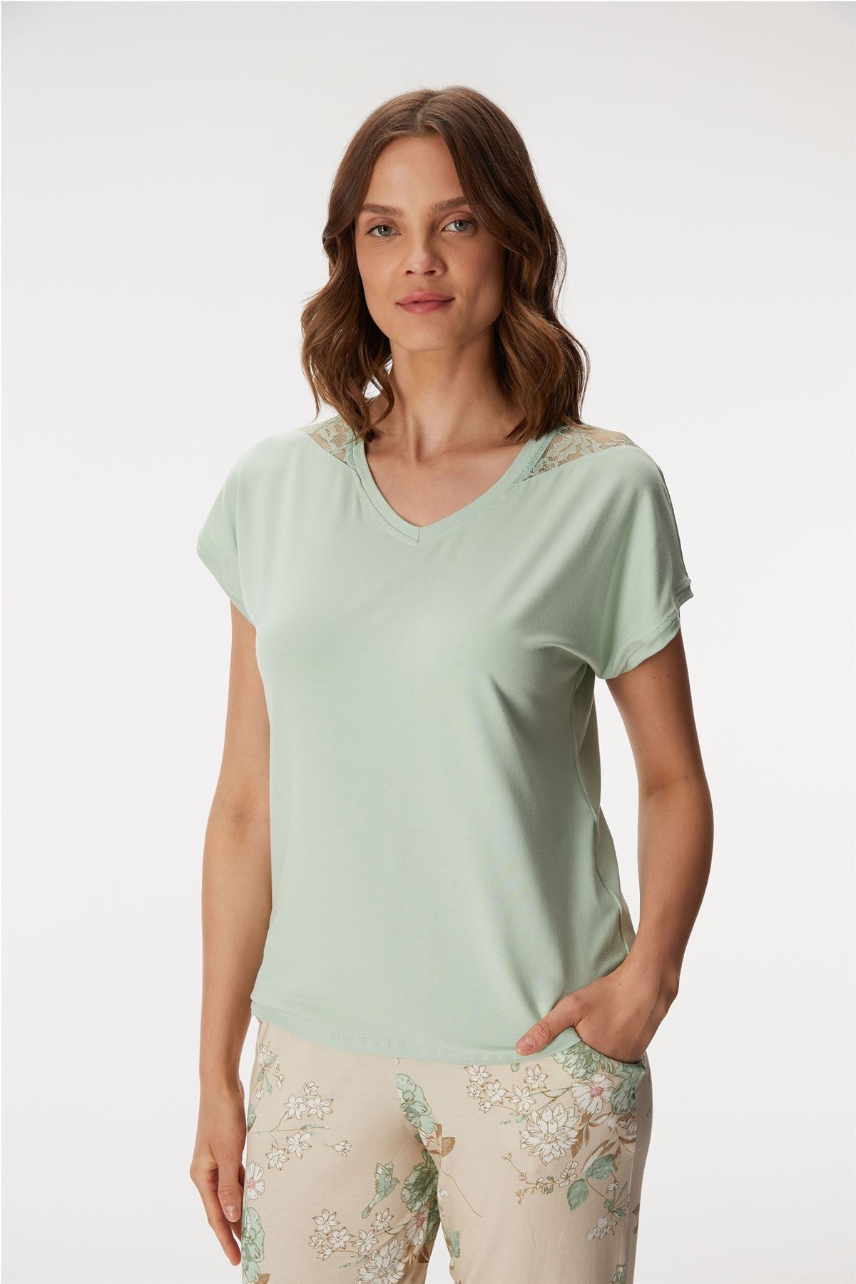 Scabiosa 11385 Women's T-Shirt & Pants Set