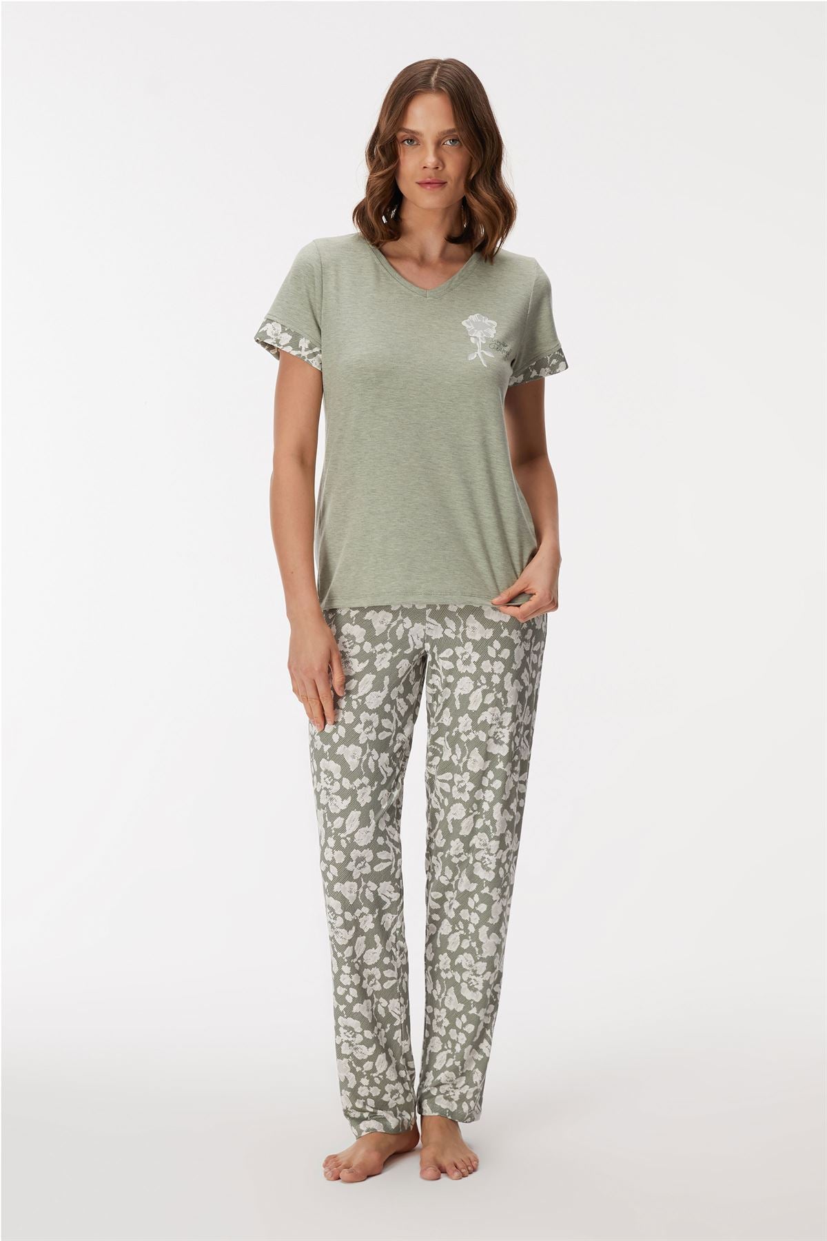 Cosmos 11394 Women's T-Shirt & Pants Set