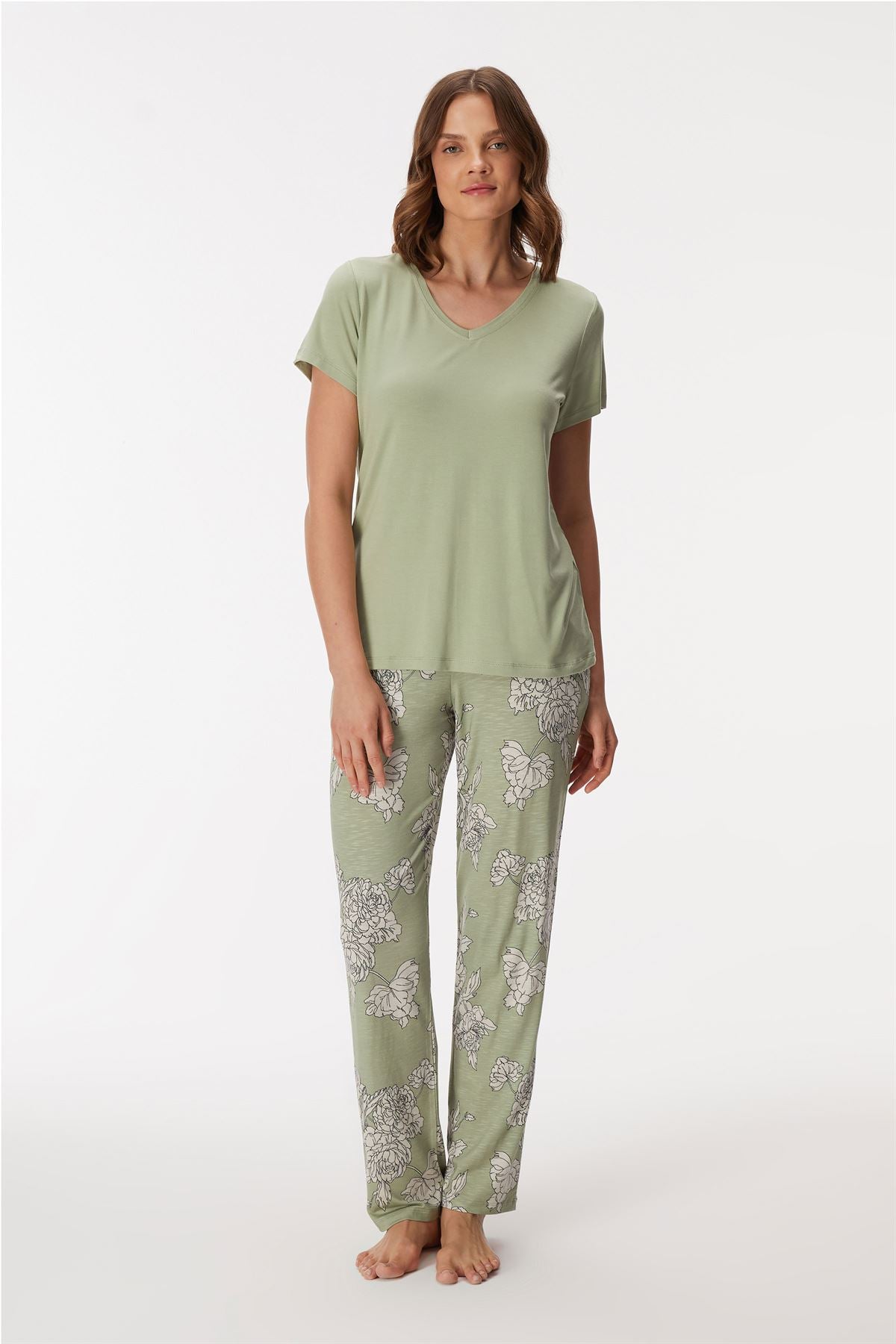 Daylily 11401 Women's T-Shirt & Pants Set