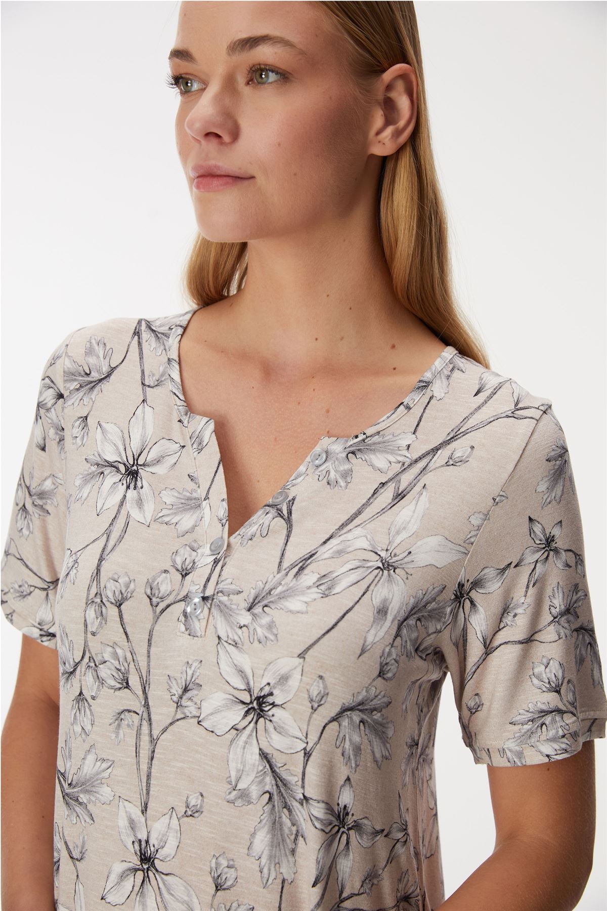 Carolina 11411 Women's Nightdress