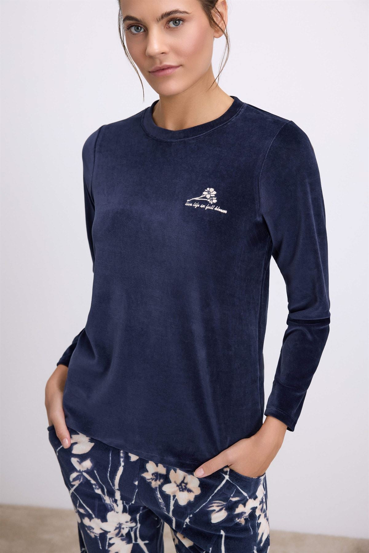 Anemon 11536 Women's Longsleeve T-Shirt & Pants Set