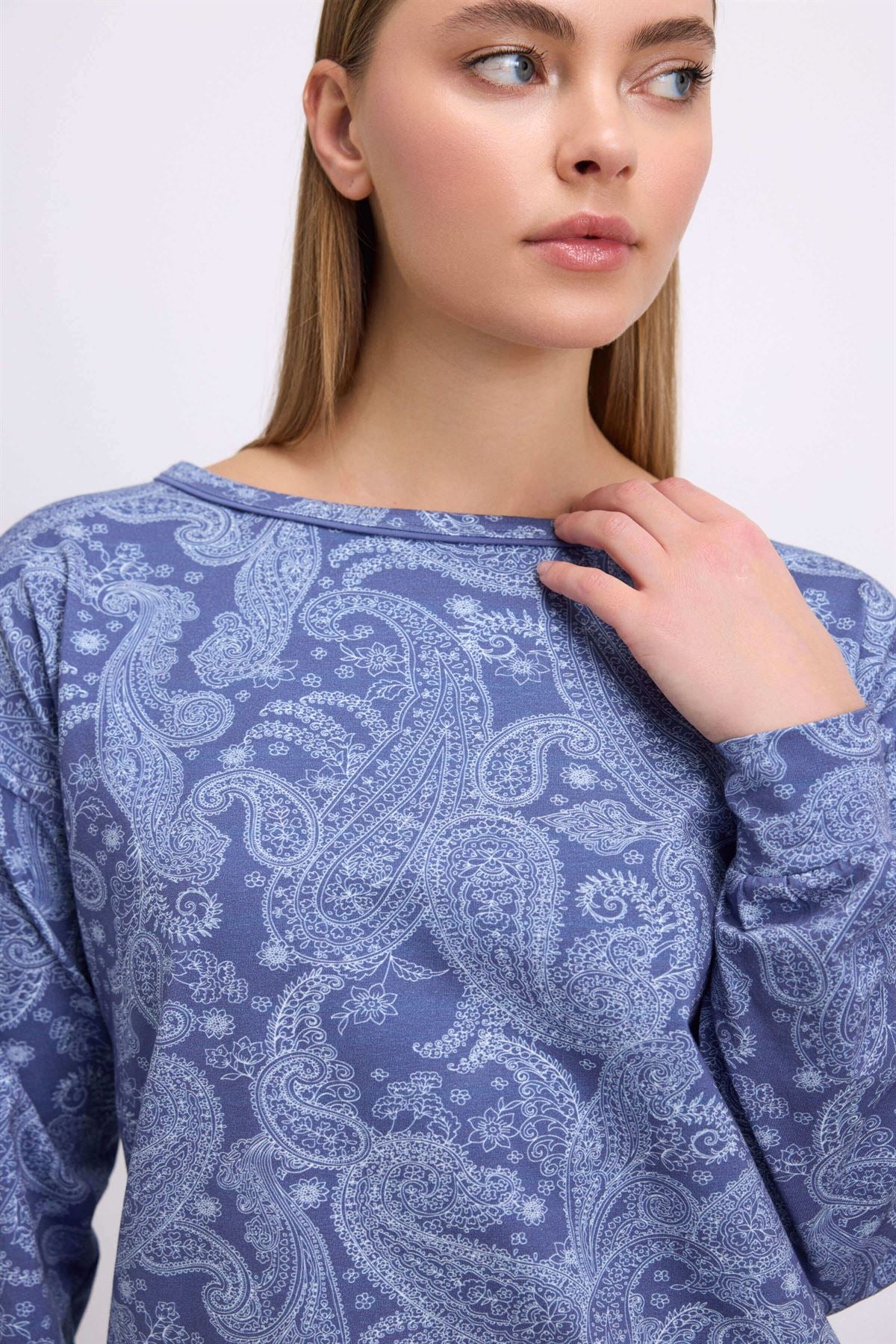 Clematis 11568 Women's Longsleeve Sweatshirt & Pants Set