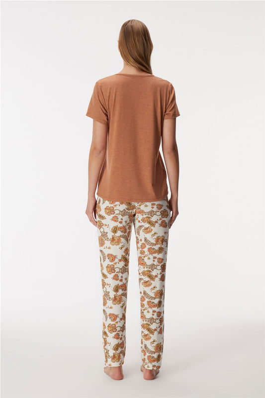 Irises 11364 Women's T-Shirt & Pants Set