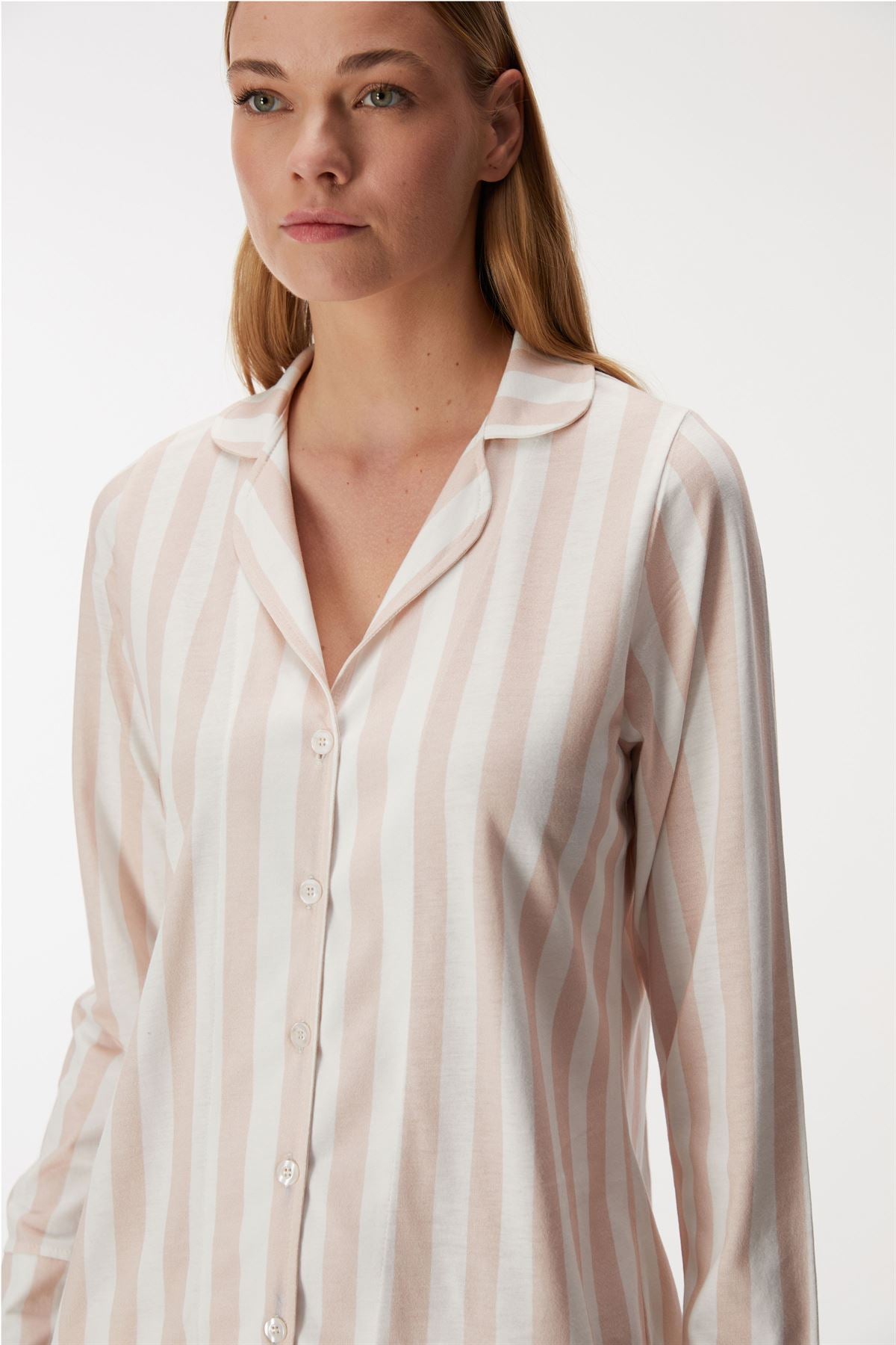 11424 Women's Long Sleeve Shirt & Pants Set