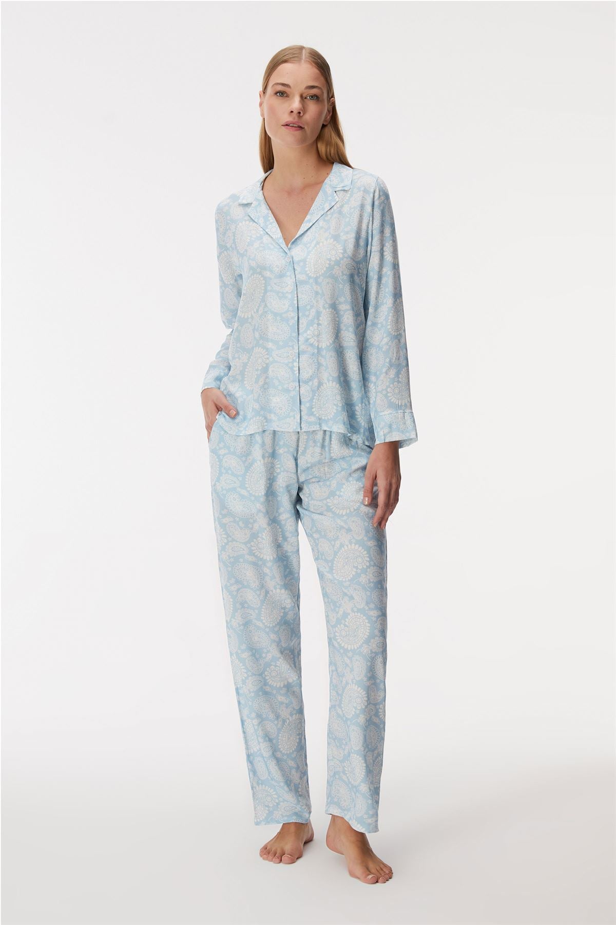 11425 Women's Long Sleeve Shirt & Pants Set