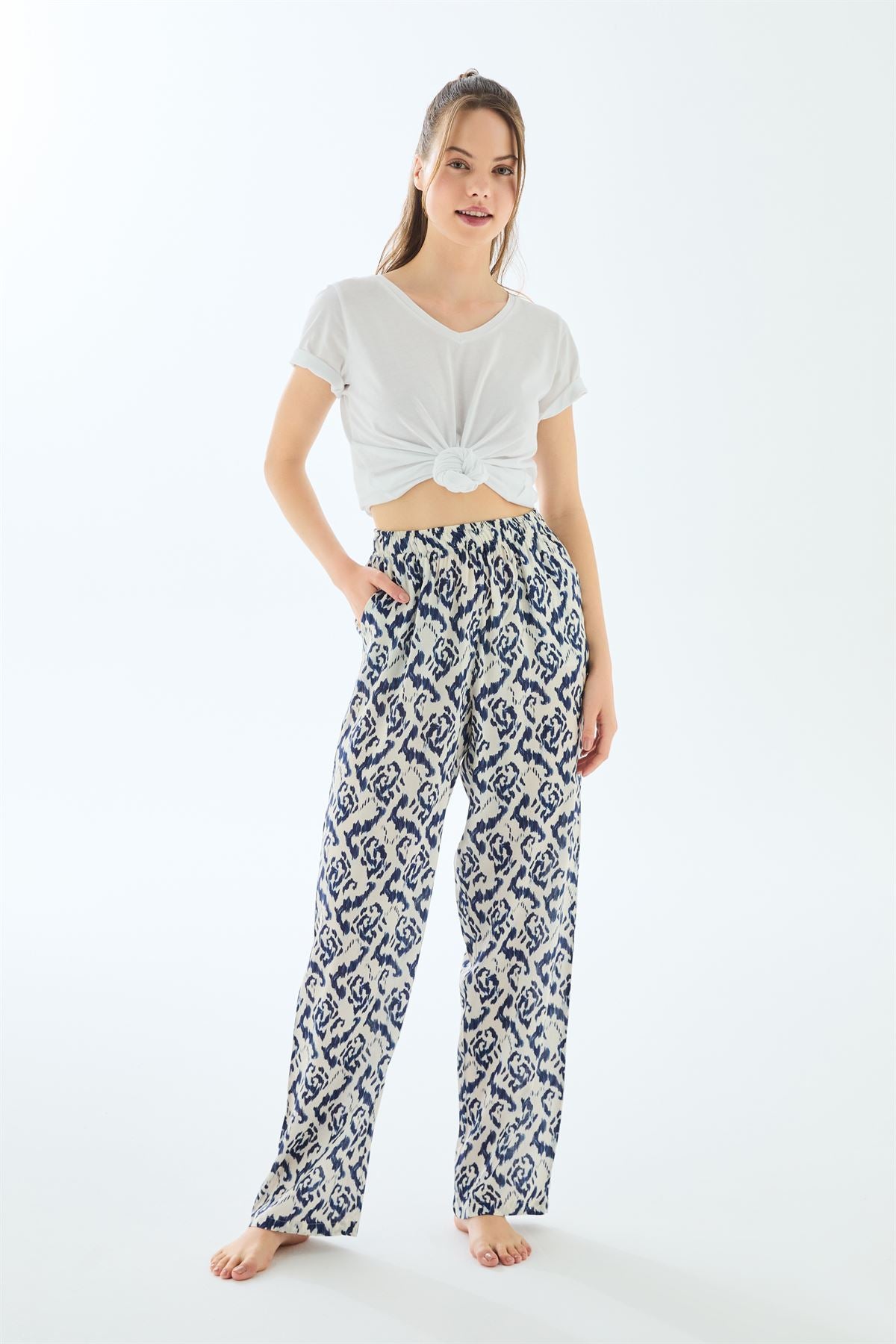 11433 Women's Pants