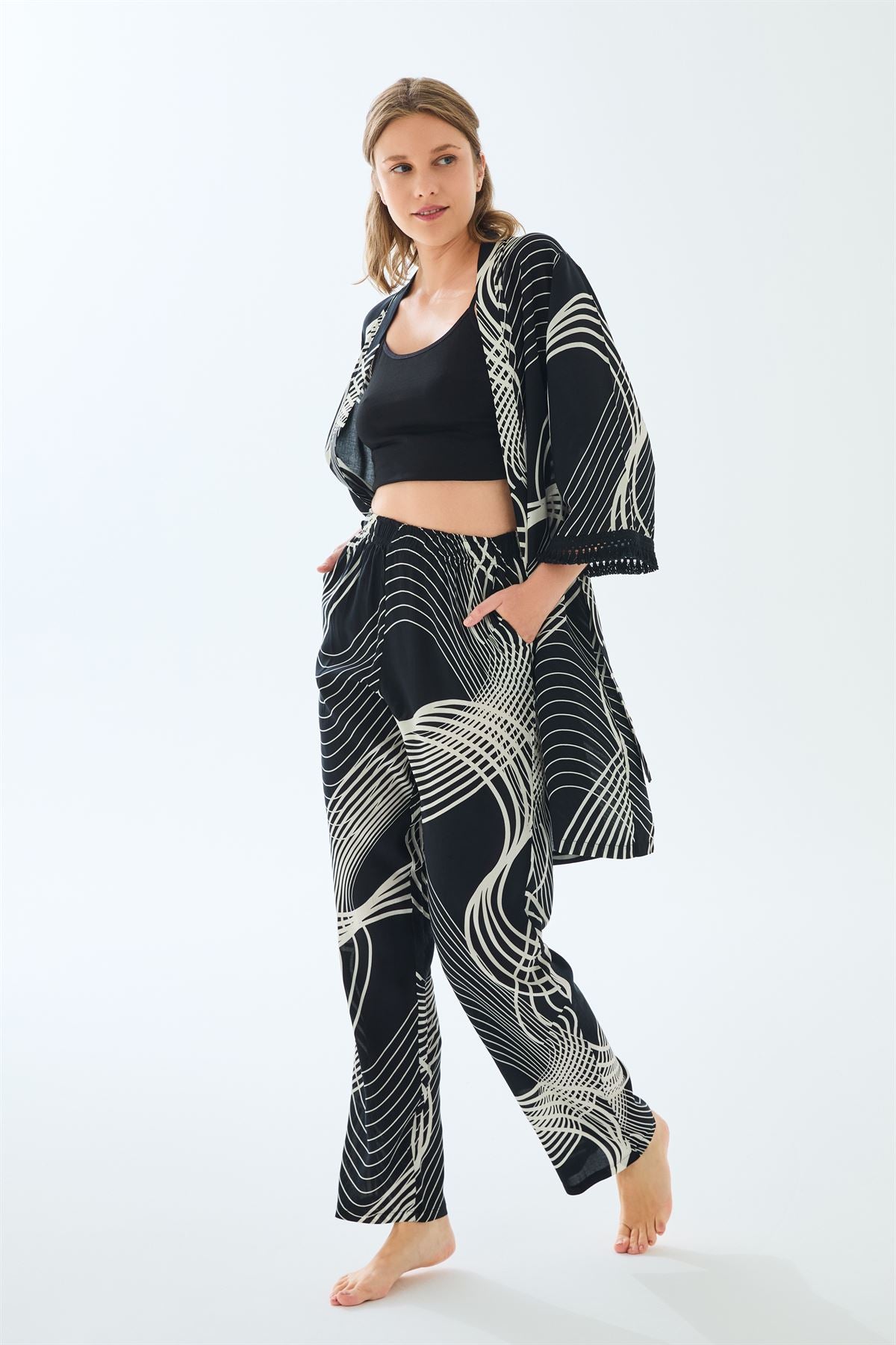 11441 Women's Kimono