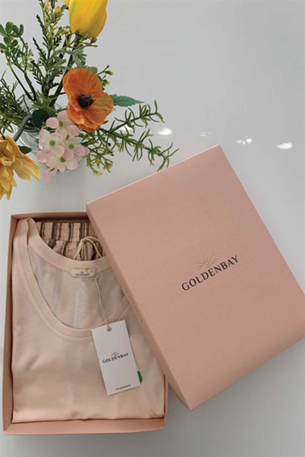 Goldenbay Product Box 35 cm X 25 cm X 4 cm