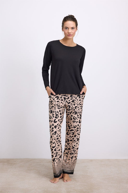Bergenia 11538 Women's Longsleeve T-Shirt & Pants Set