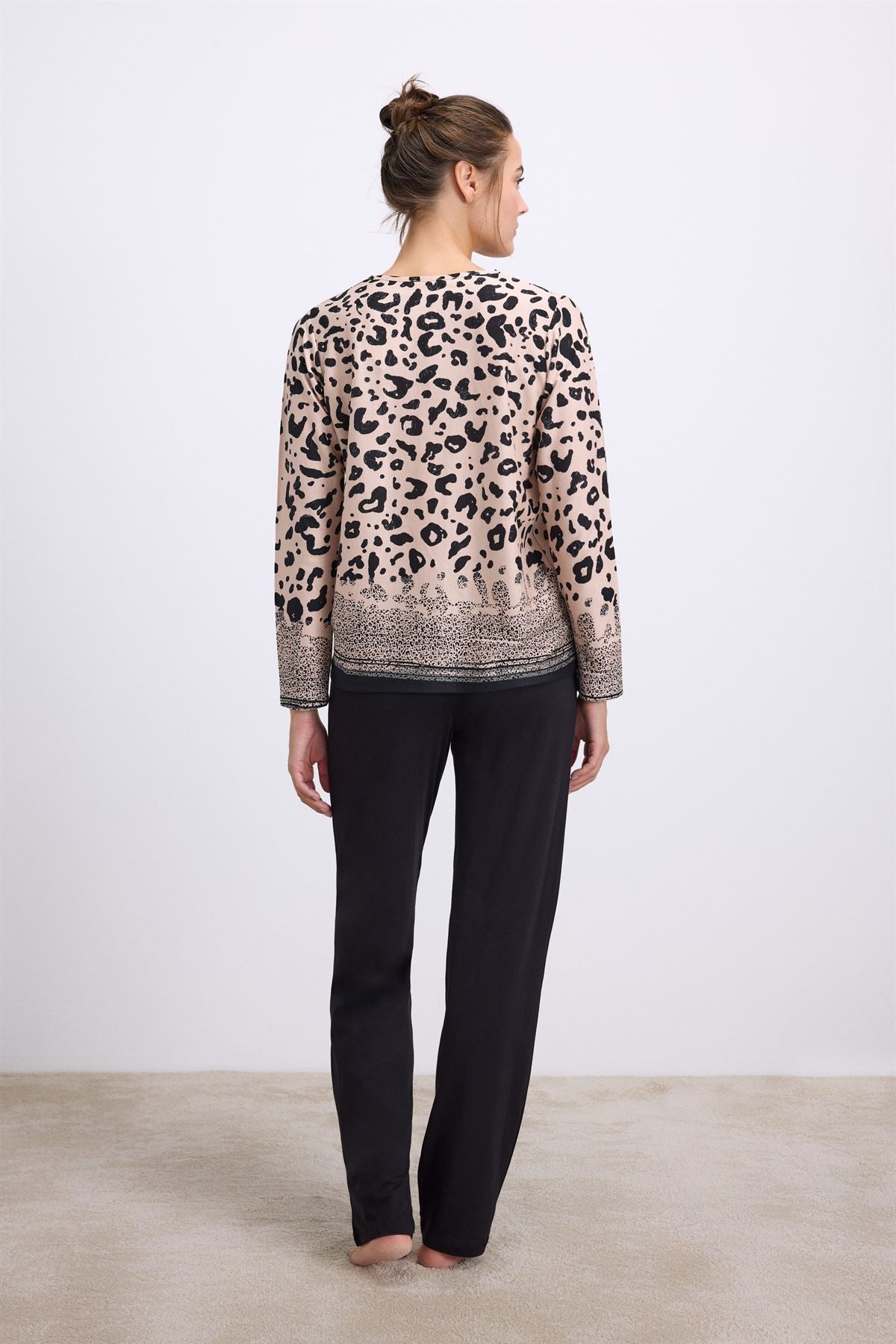 Bergenia 11540 Women's Longsleeve T-Shirt & Pants Set