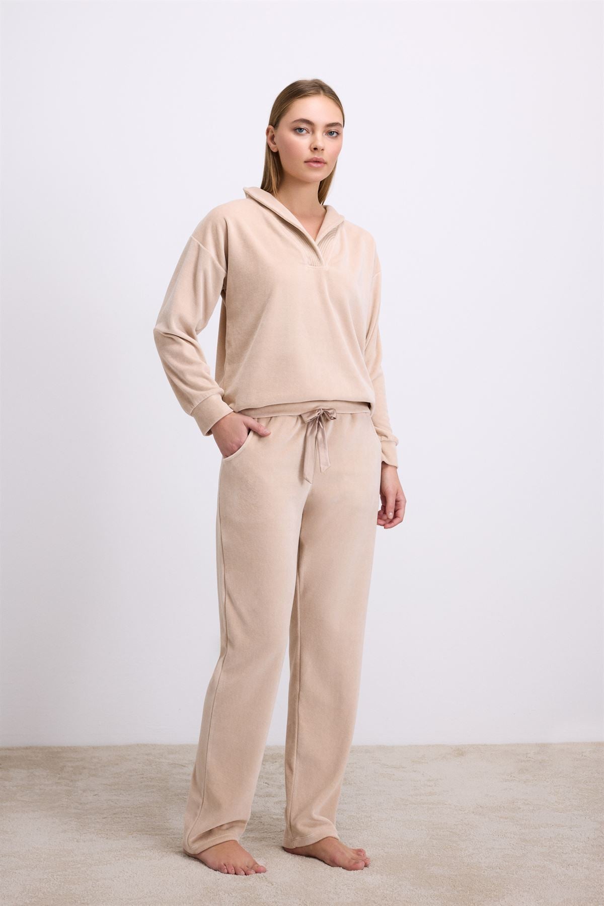 Jasminium 11551 Women's Longsleeve Sweatshirt & Pants Set