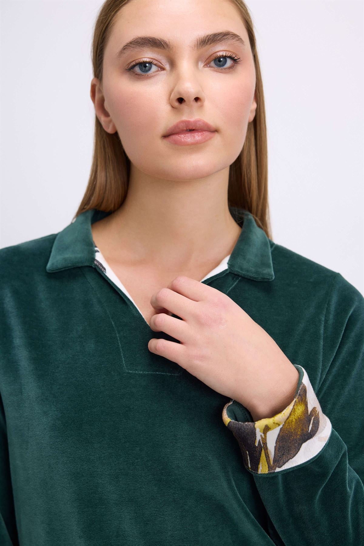 Armeria 11555 Women's Longsleeve Sweatshirt & Pants Set