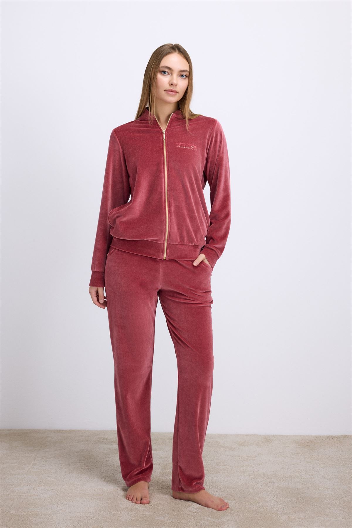 Dandelion 11560 Women's Longsleeve Sweatshirt & Pants Set