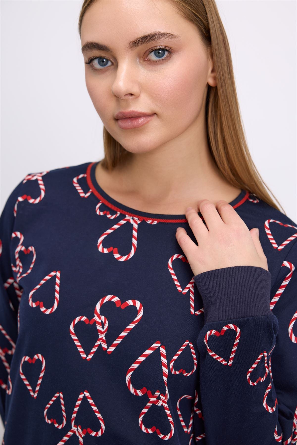 Magnolia 11581 Women's Longsleeve Sweatshirt & Pants Set
