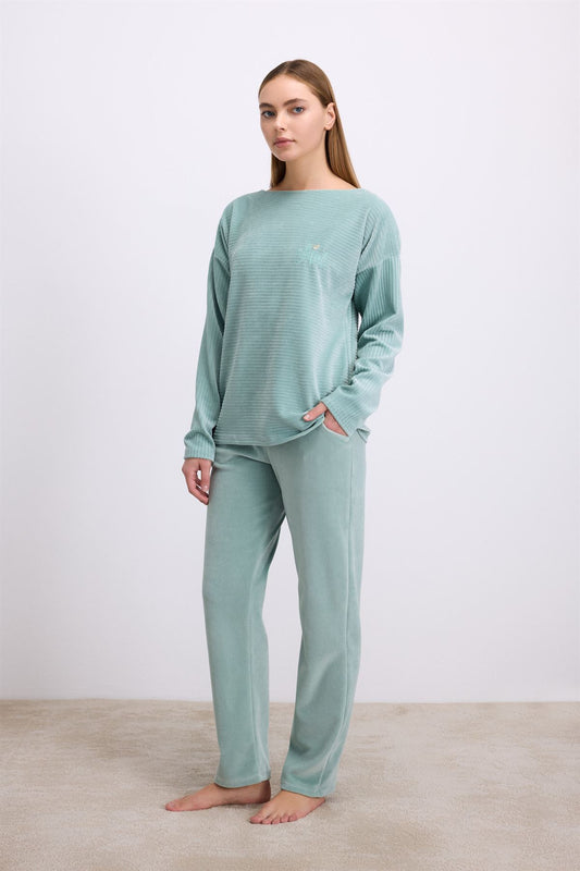 Lilium 11589 Women's Longsleeve Sweatshirt & Pants Set