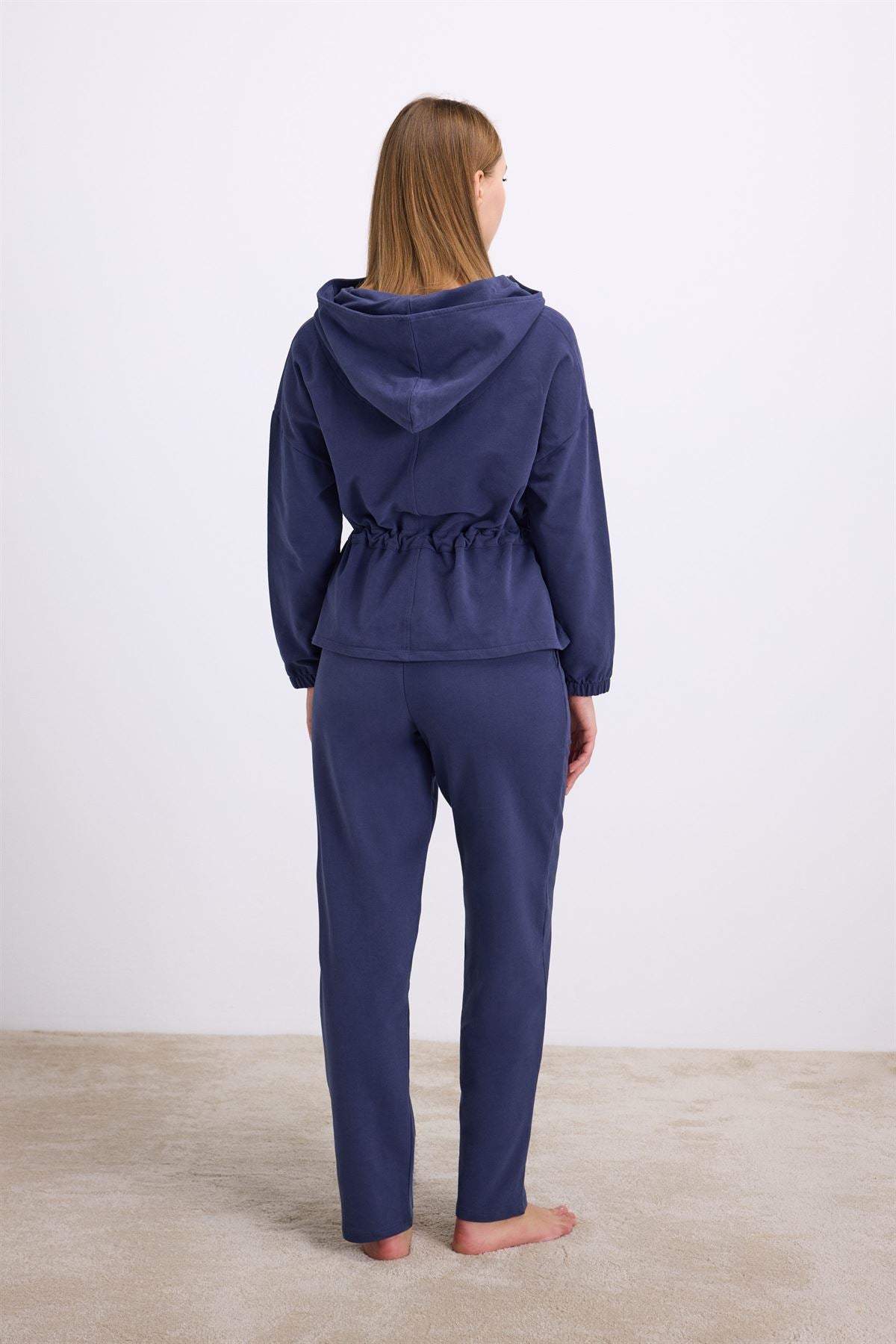 Iris 11605 Women's Longsleeve Sweatshirt & Pants Set