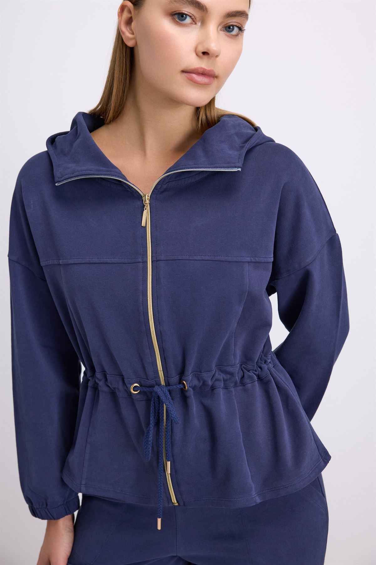 Iris 11605 Women's Longsleeve Sweatshirt & Pants Set