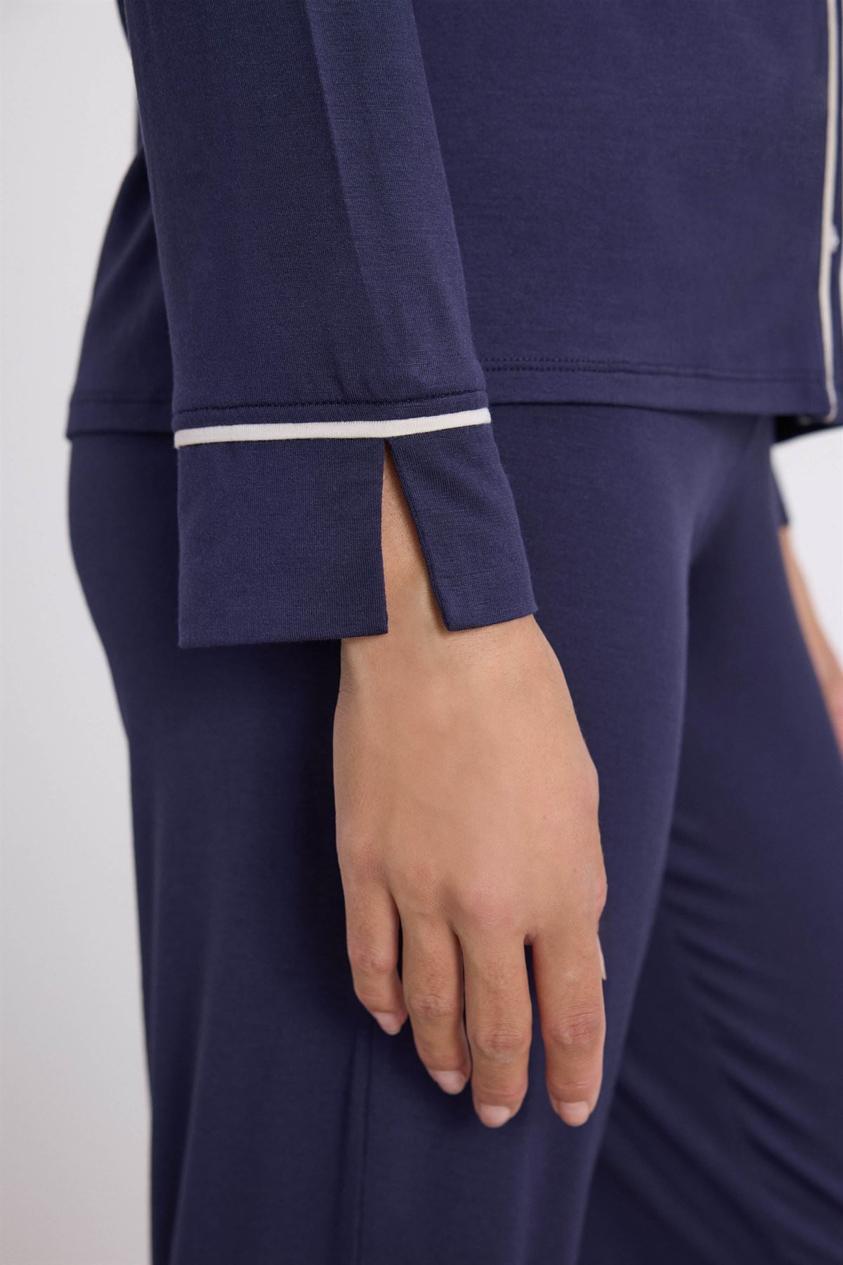 Oleander 11614 Women's Long Sleeve Shirt & Pants Set