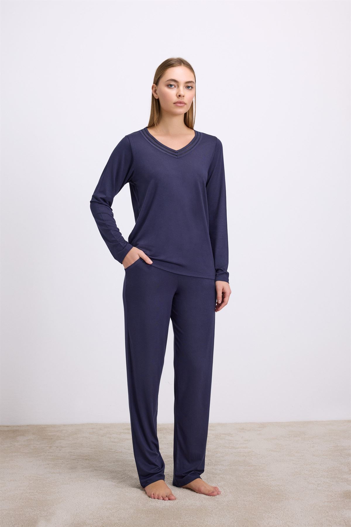 Plumeria 11616 Women's Longsleeve T-Shirt & Pants Set