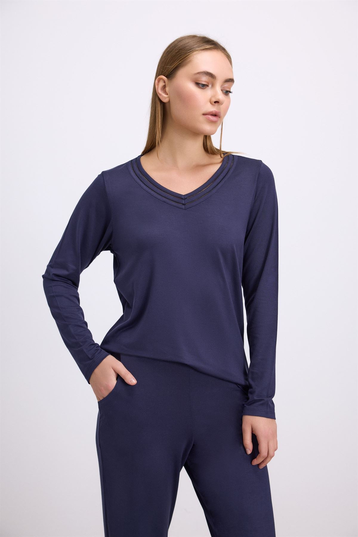Plumeria 11616 Women's Longsleeve T-Shirt & Pants Set