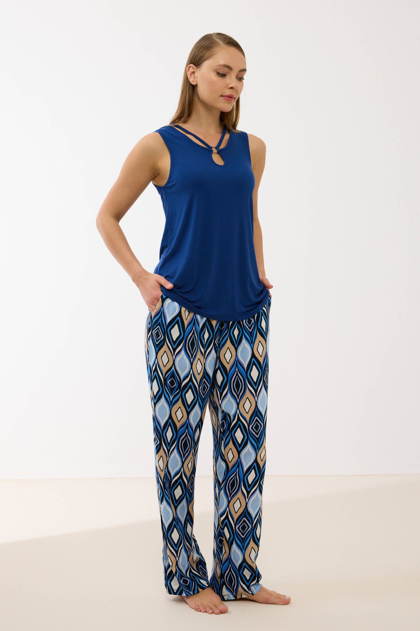 Olivia Top MGB11746